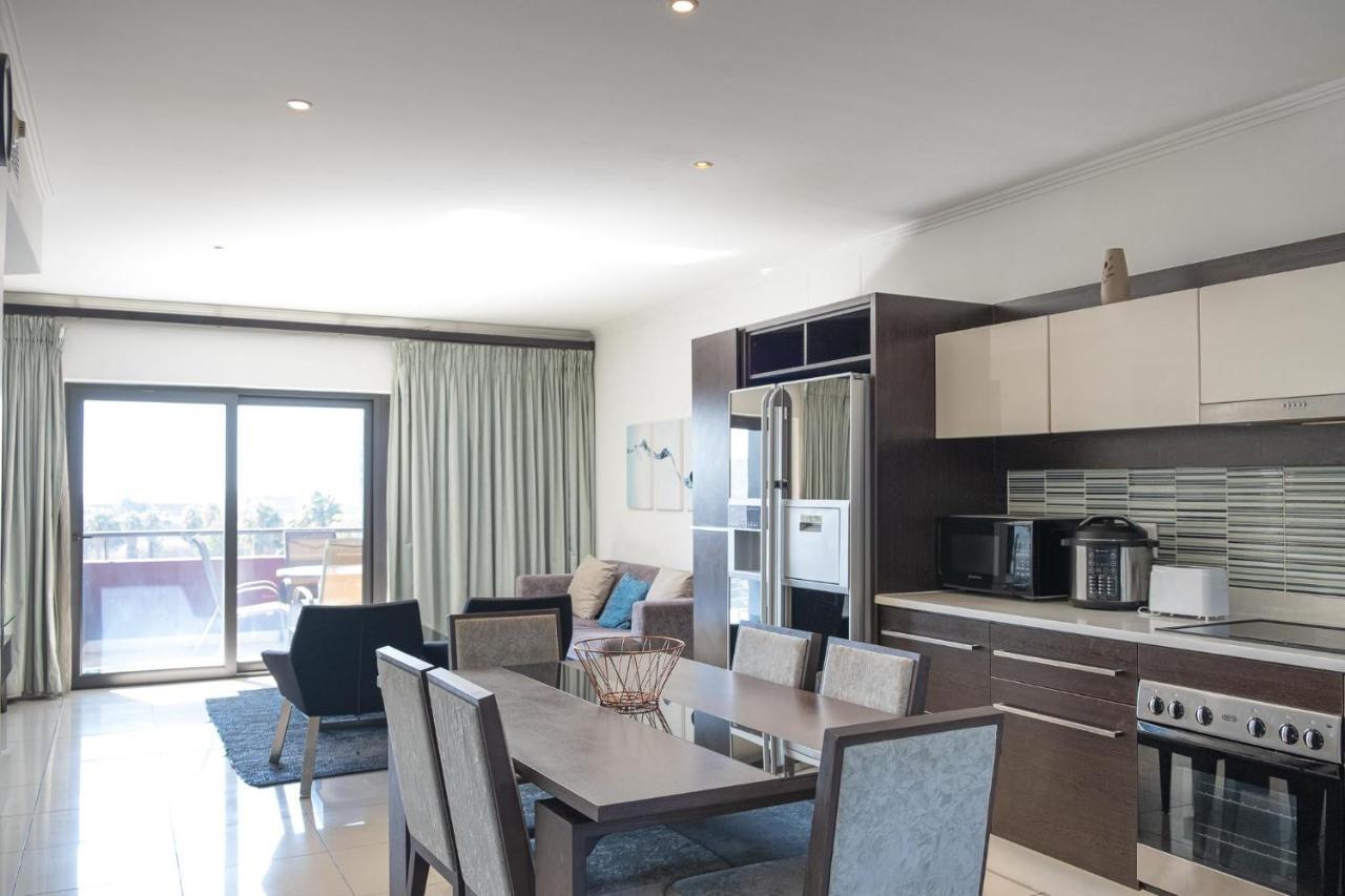 The Nicol Hotel Bedfordview โจฮันเนสเบิร์ก ภายนอก รูปภาพ